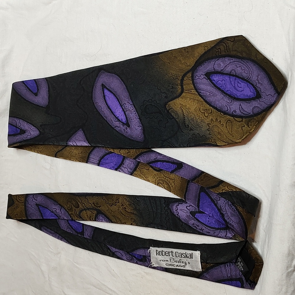Vintage Robert Daskal handpainted silk tie purple and green Robin Pilbro…